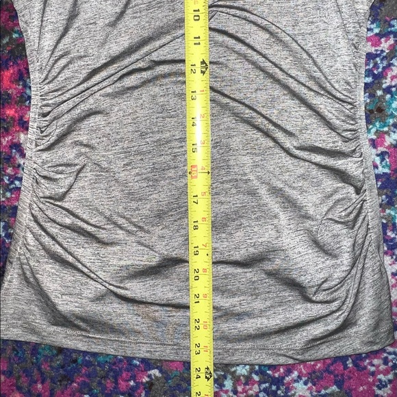 BCX Sleeveless Blouse with Beaded Design on Neckline Size - Picture 6 of 6